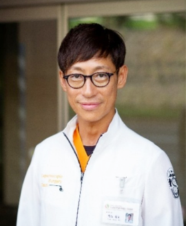 院長  明石 祐史